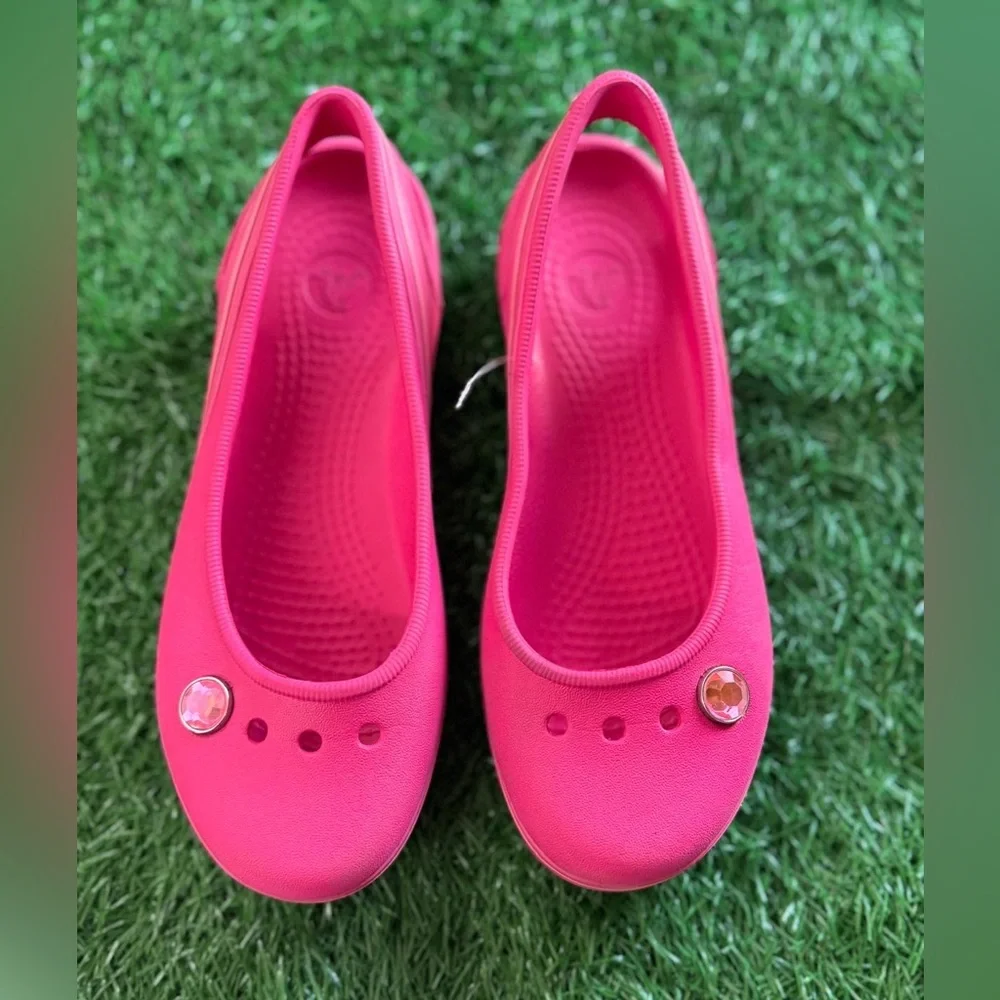 Crocs Kids Vibrant Pink Slip-On Shoes Size J-2‎